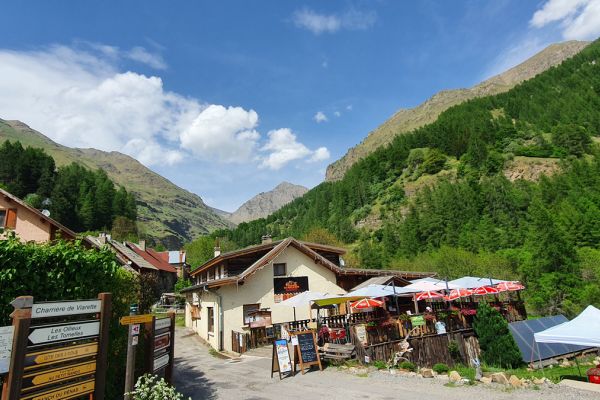 # L'ALPIN MALIN - Le Hameau des Gourniers et ses cascades millénaires
