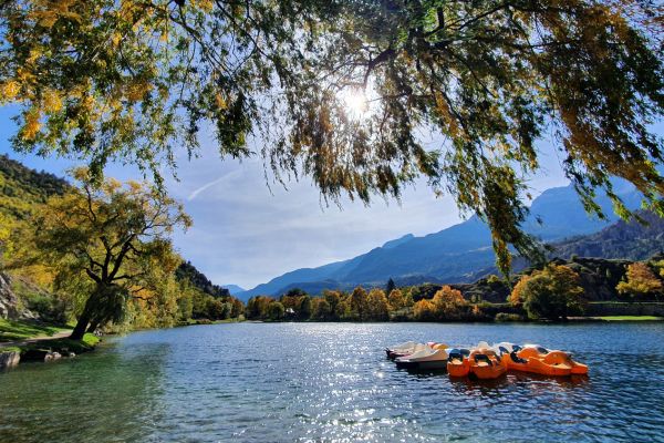 # L'ALPIN MALIN - La Roche de Rame, un spot merveilleux d'automne dans les Alpes